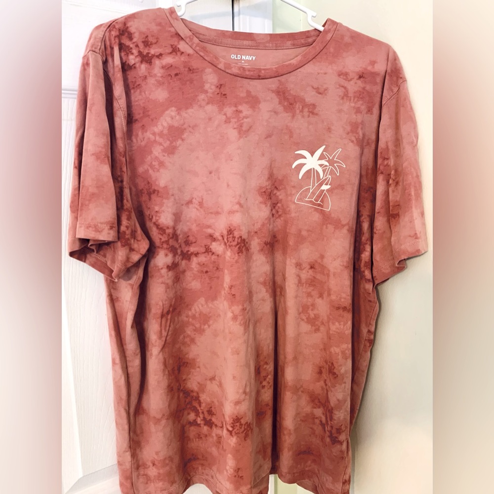 Men’s Old Navy Short Sleeve Graphic Shirt  XL